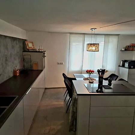 Altstadthaus Mit Sauna, 2 Etagen, Fuer 5 Personen